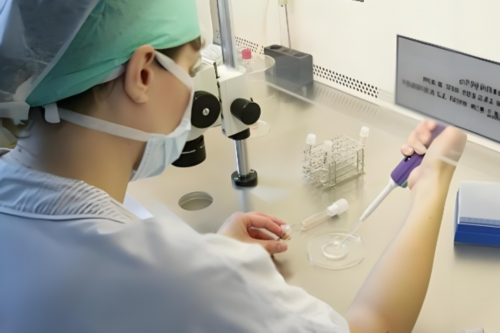 西安代孕中心网站,试管婴移植后几天着床-上海私立医院供卵多少钱-西安公立医